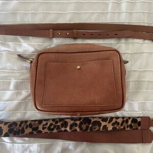 Madewell camera bag with 2 straps